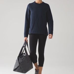 Lululemon Fleece Be True Crew Sweater Sz 2 (navy)